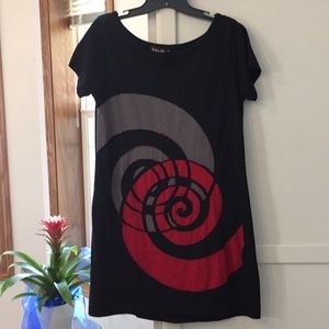 Black detailed T-shirt dress
